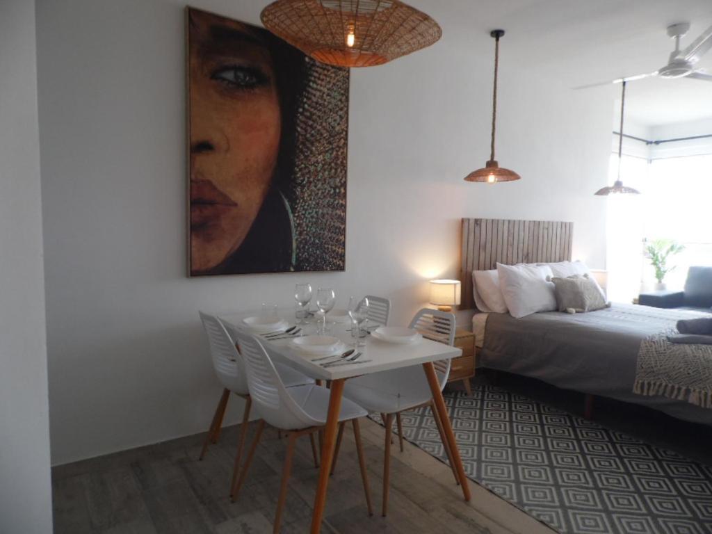 La Torre De La Colina Playa Apartment Torremolinos Luaran gambar